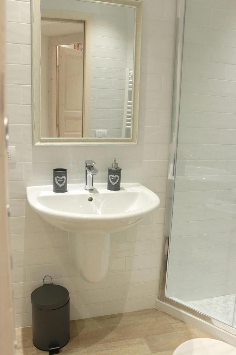 B&B Napoli La scalinata di Chiaia image