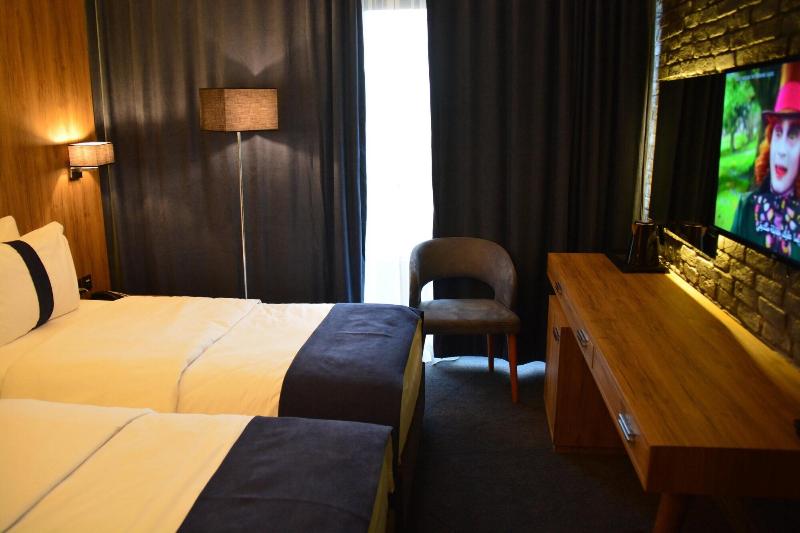 Monarch Hotel Amman image