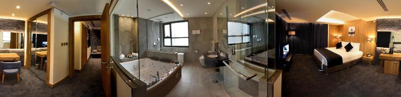 Monarch Hotel Amman image
