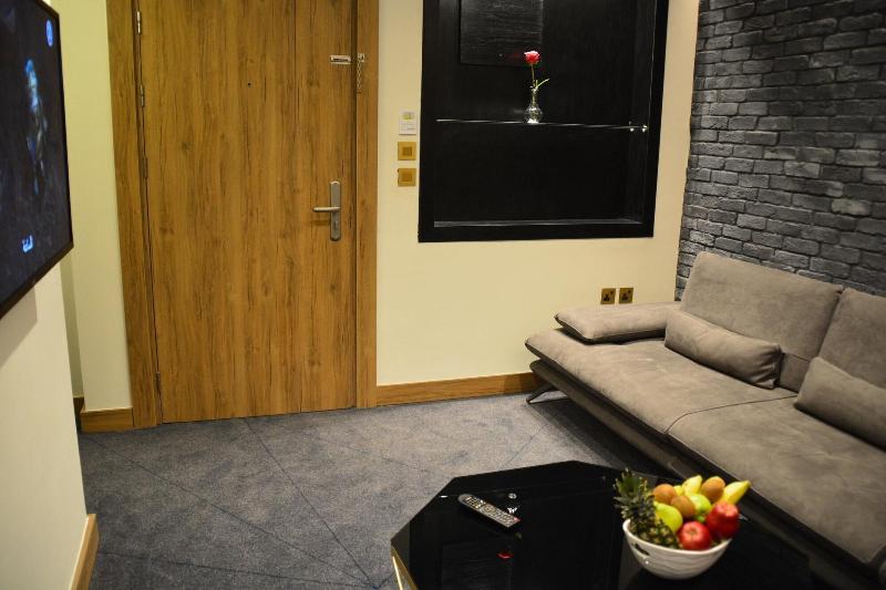 Monarch Hotel Amman image