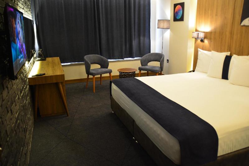 Monarch Hotel Amman image