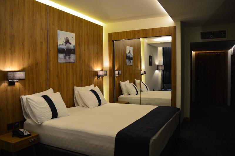 Monarch Hotel Amman image