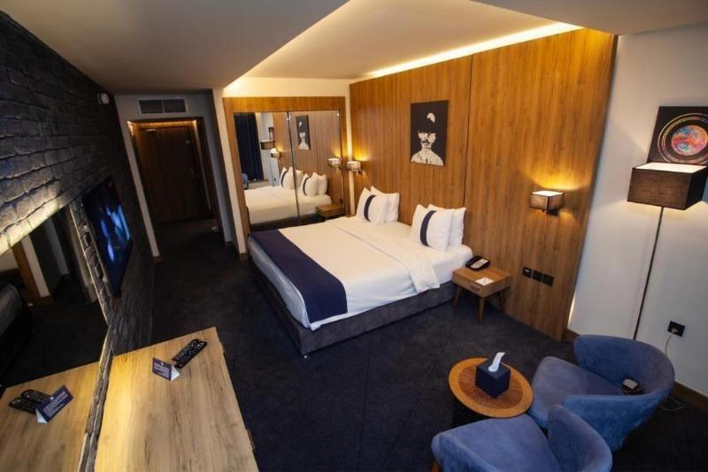 Monarch Hotel Amman image