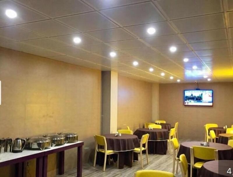 Ace Prime Hotel image