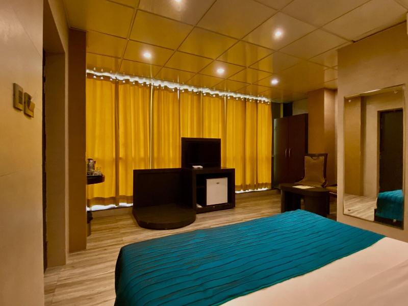 Ace Prime Hotel image