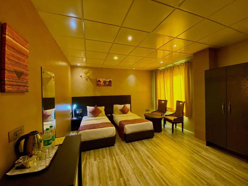 Ace Prime Hotel image