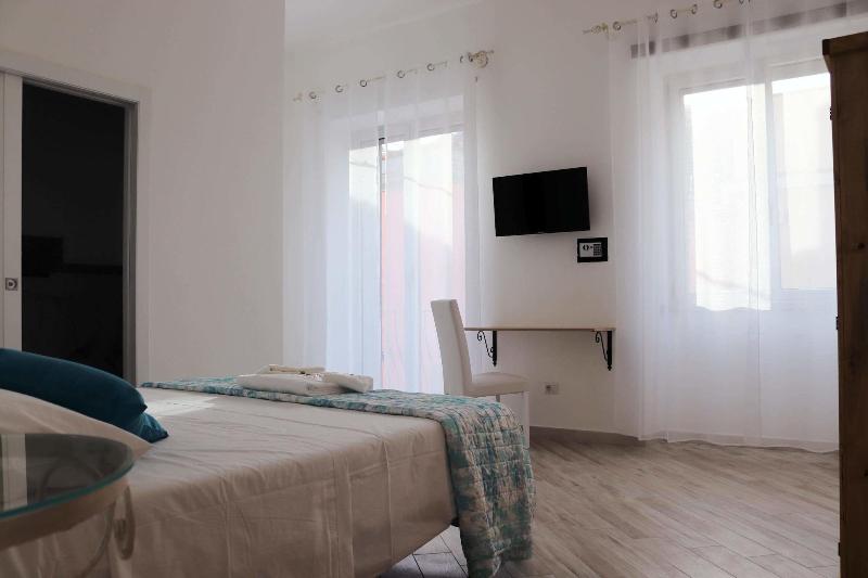 Clelia's Boutique Rooms & Suites image