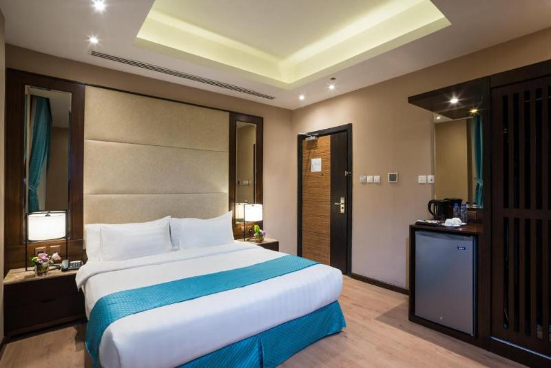 Naviti Warwick Dammam image