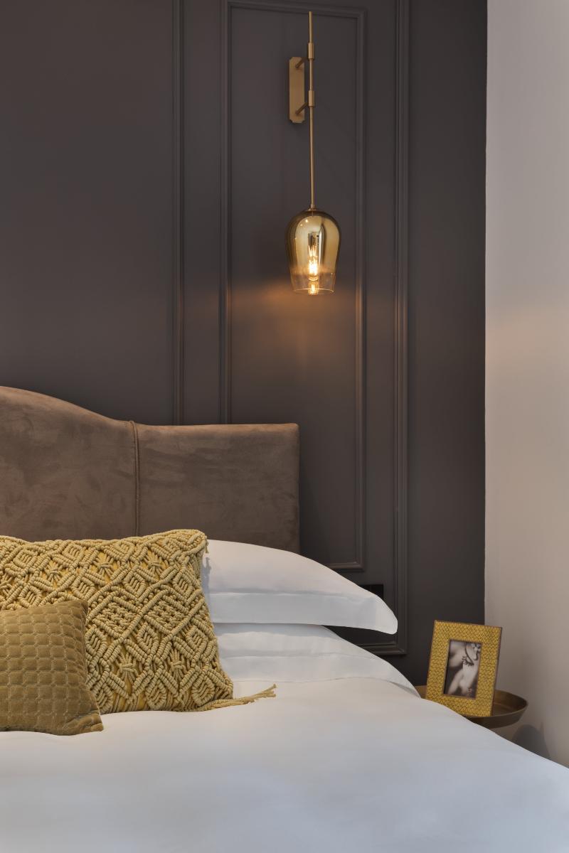 Bed room