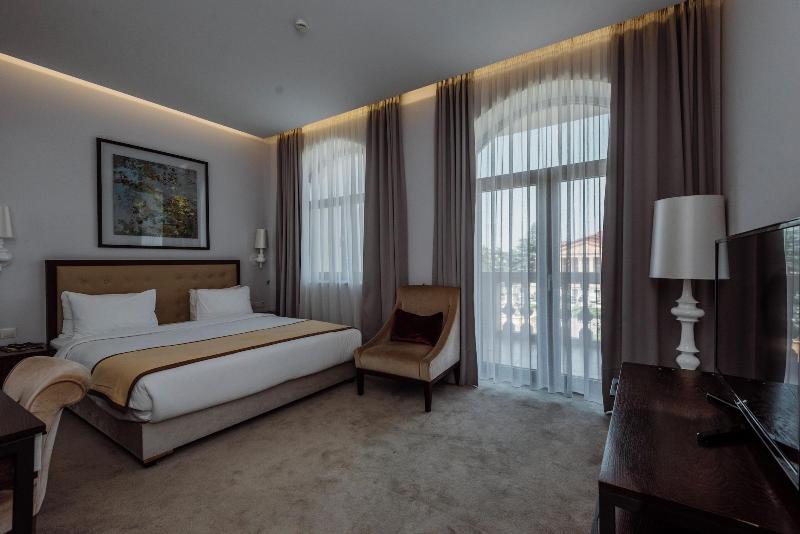 Golden Palace Batumi Hotel & Casino image