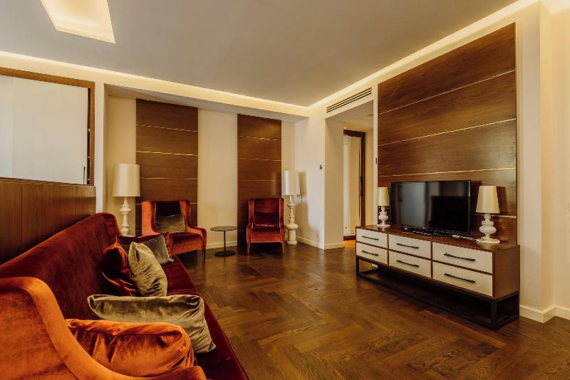Golden Palace Batumi Hotel & Casino image