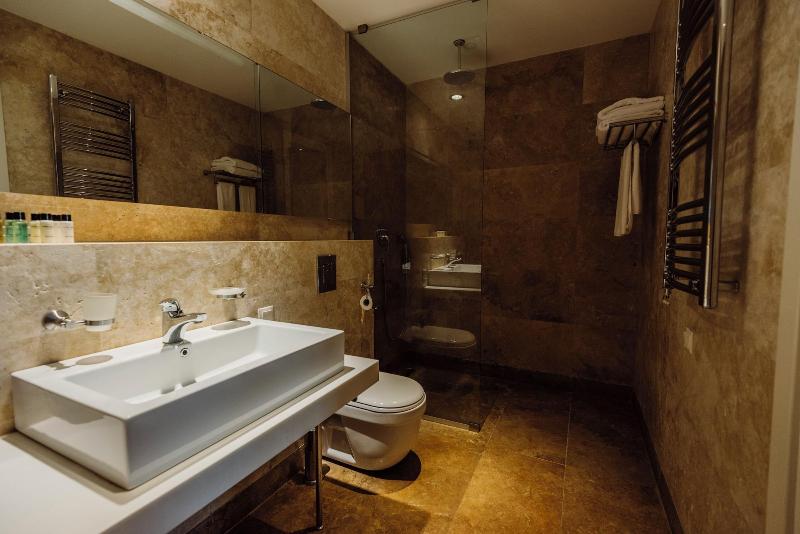 Golden Palace Batumi Hotel & Casino image