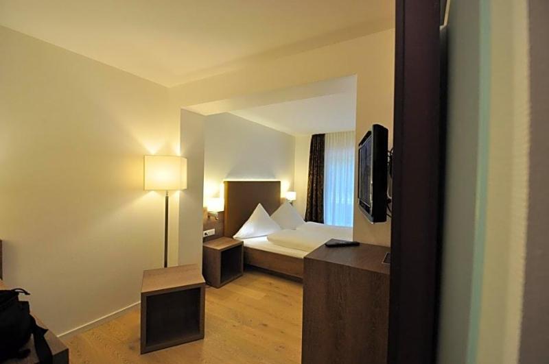 Hotel Restaurant Spechtshaardt image
