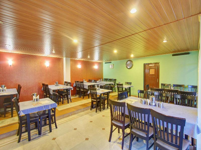 Capital O 13231 Hotel Sapphire Garden View image