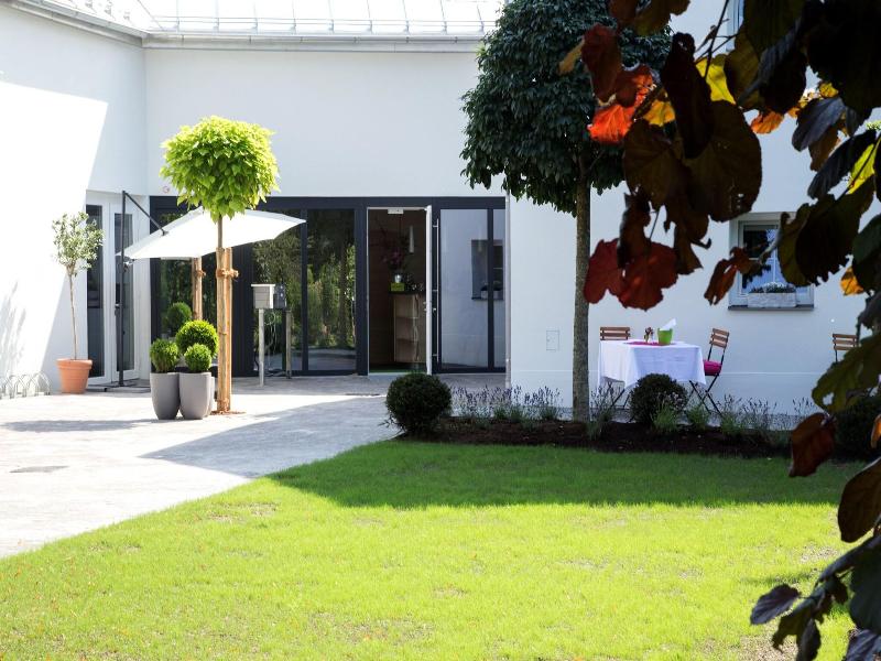 Villa Verde image