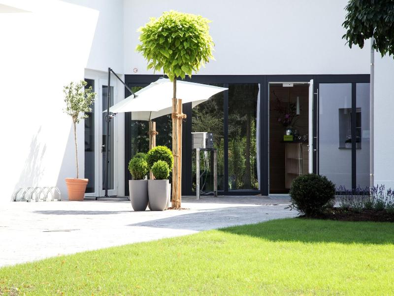 Villa Verde image