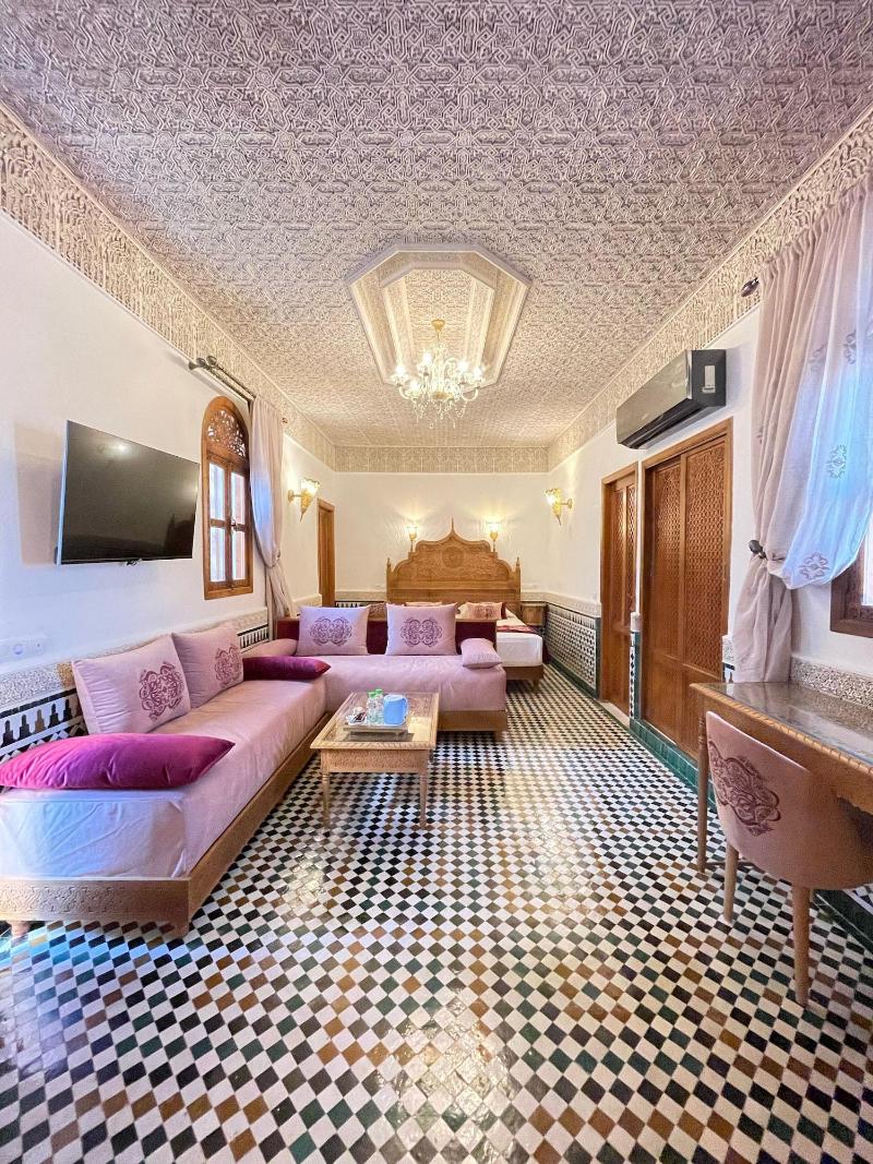 Le Grand Alcazar image