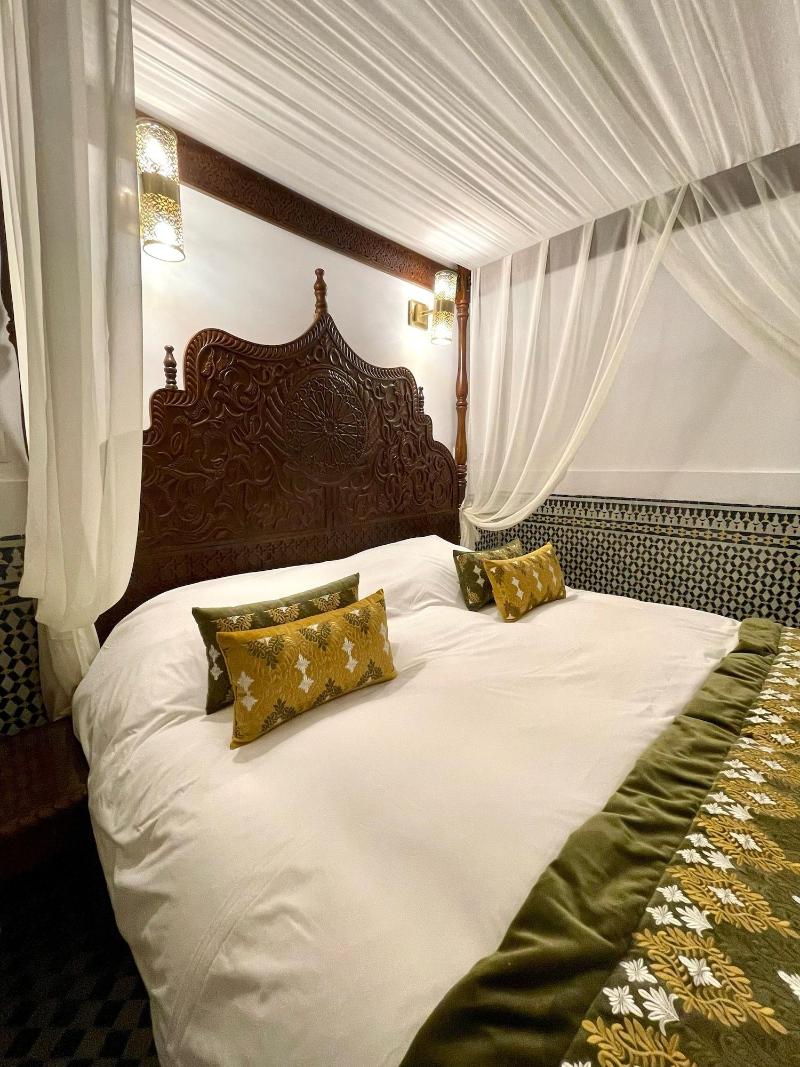 Le Grand Alcazar image