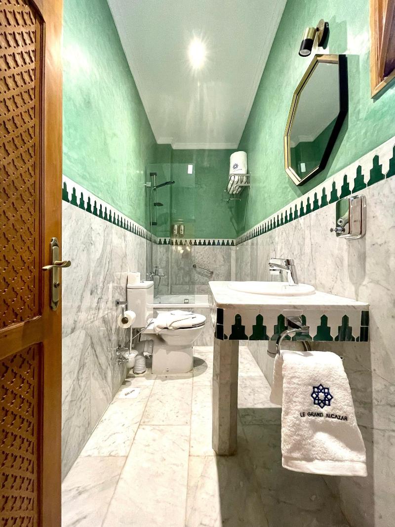 Le Grand Alcazar image