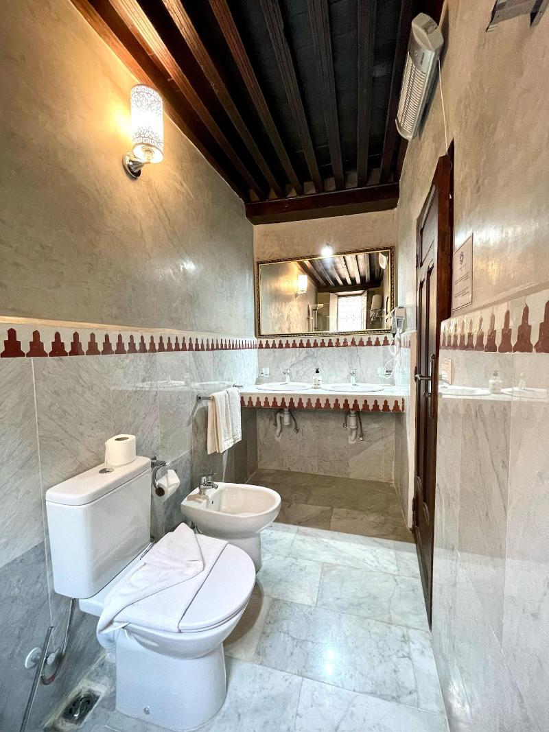 Le Grand Alcazar image