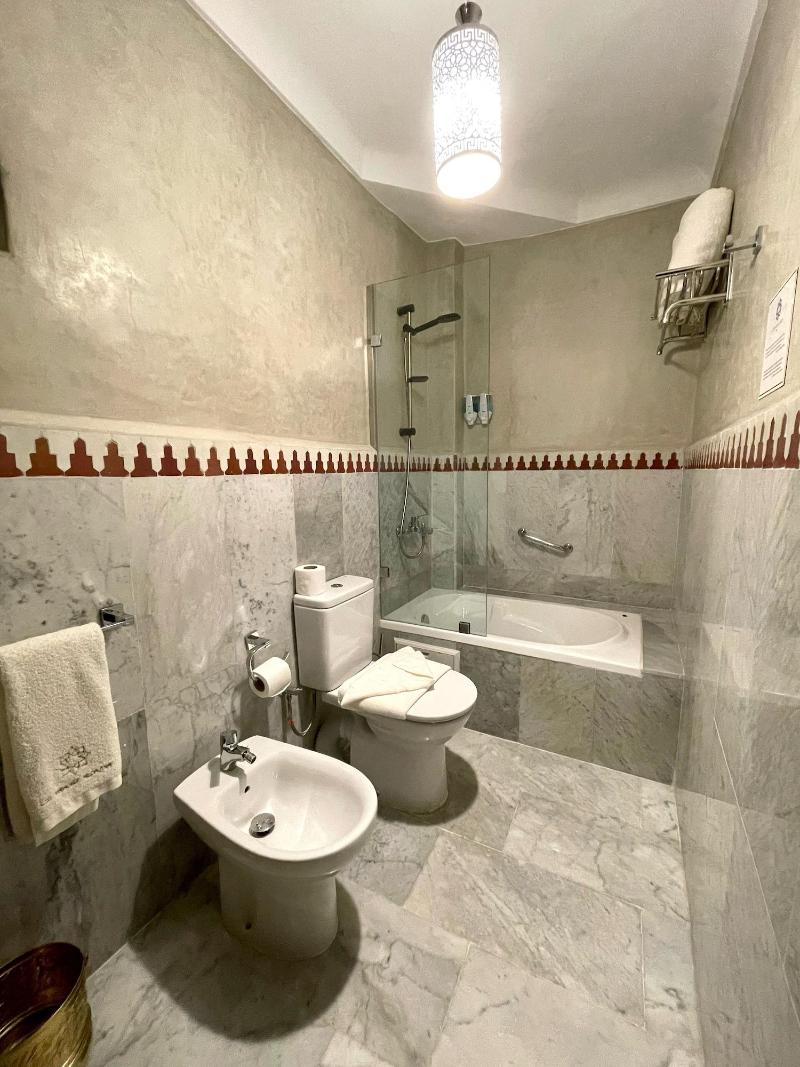 Le Grand Alcazar image