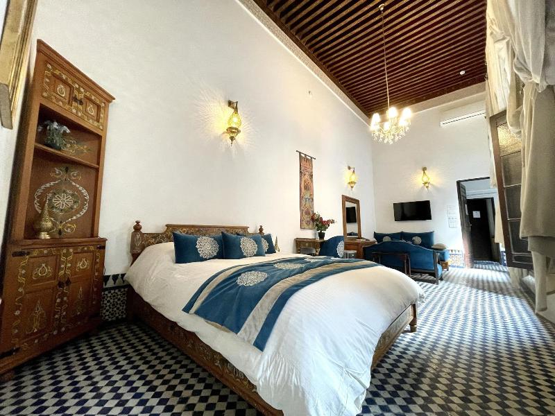 Le Grand Alcazar image
