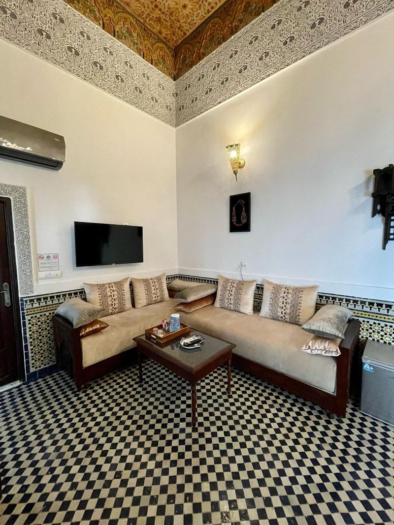 Le Grand Alcazar image