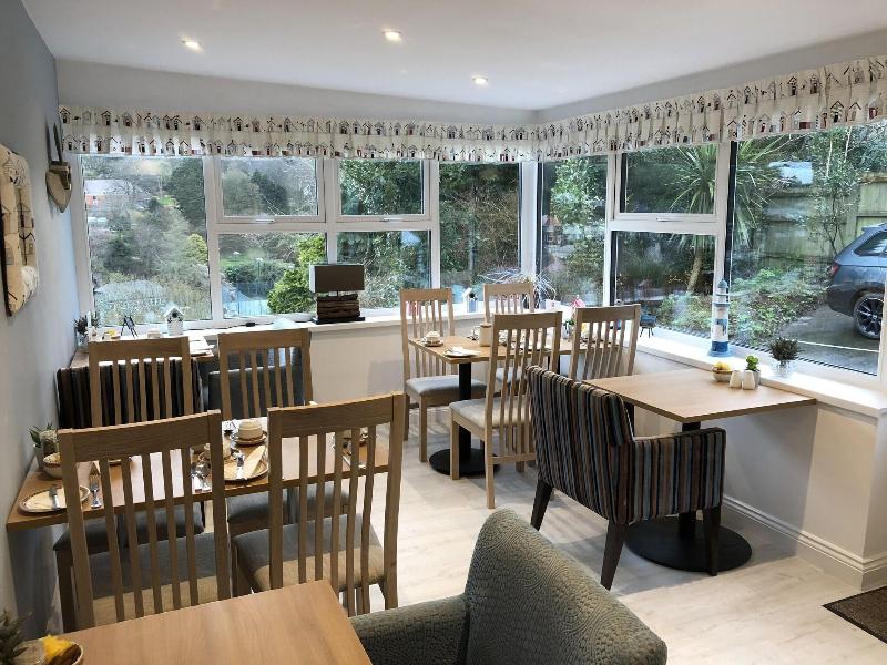 Cairn House image