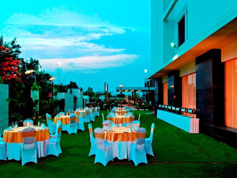 Red Fox Hotel, Bhiwadi image