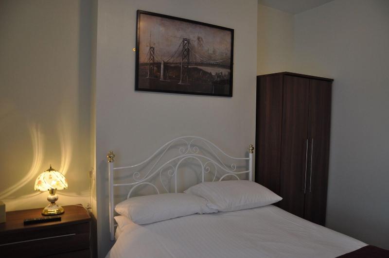 Waverley Bed & Breakfast image