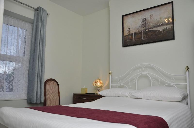 Waverley Bed & Breakfast image