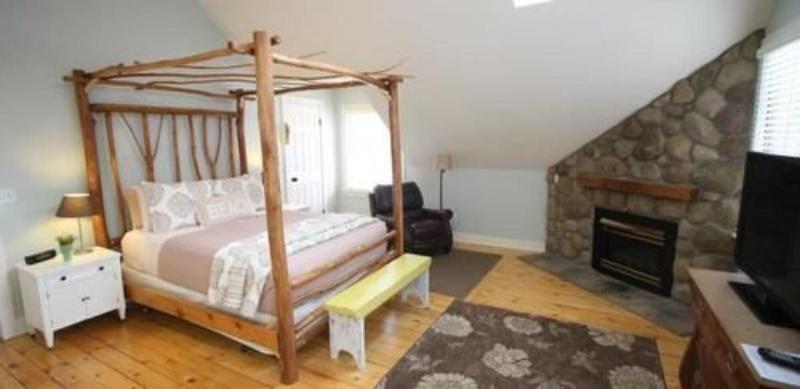 Goldberry Woods Bed & Breakfast-MicroFarm-Cottages image