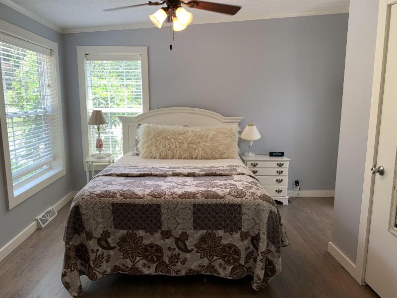 Goldberry Woods Bed & Breakfast-MicroFarm-Cottages image