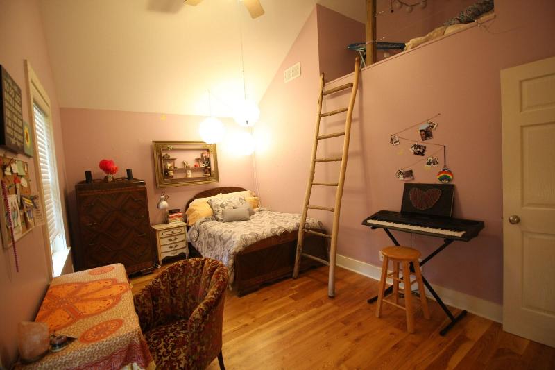 Goldberry Woods Bed & Breakfast-MicroFarm-Cottages image