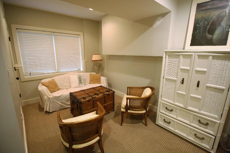 Goldberry Woods Bed & Breakfast-MicroFarm-Cottages image