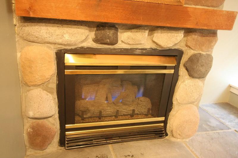 Goldberry Woods Bed & Breakfast-MicroFarm-Cottages image
