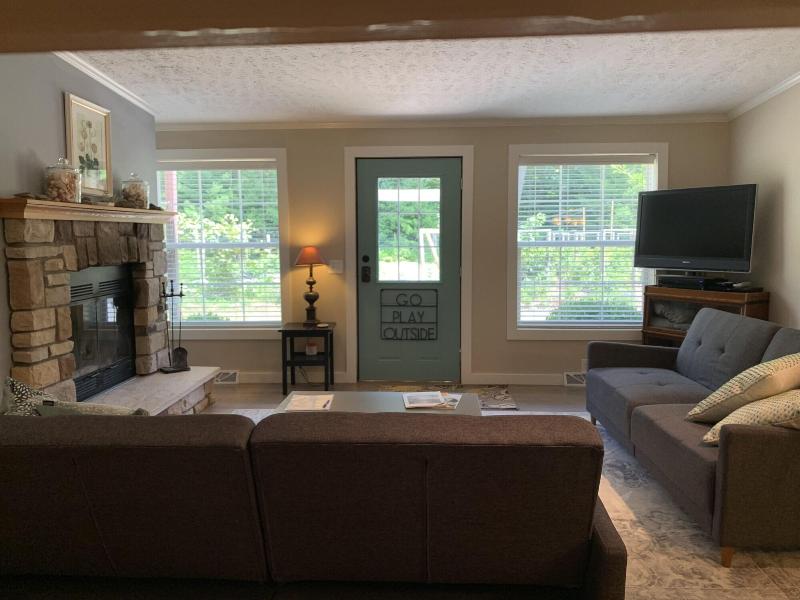 Goldberry Woods Bed & Breakfast-MicroFarm-Cottages image