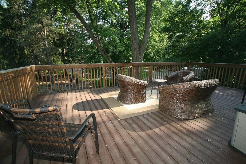 Goldberry Woods Bed & Breakfast-MicroFarm-Cottages image