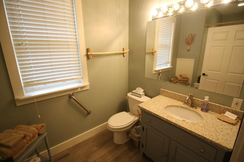 Goldberry Woods Bed & Breakfast-MicroFarm-Cottages image