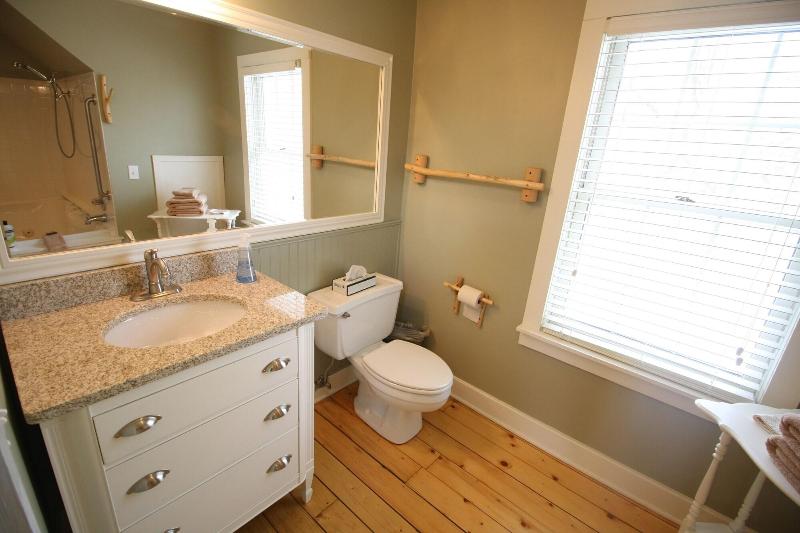 Goldberry Woods Bed & Breakfast-MicroFarm-Cottages image