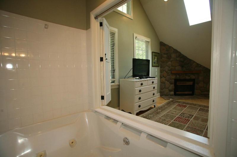 Goldberry Woods Bed & Breakfast-MicroFarm-Cottages image