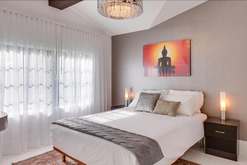 Bars B&B South Beach Miami Boutique Hotel image