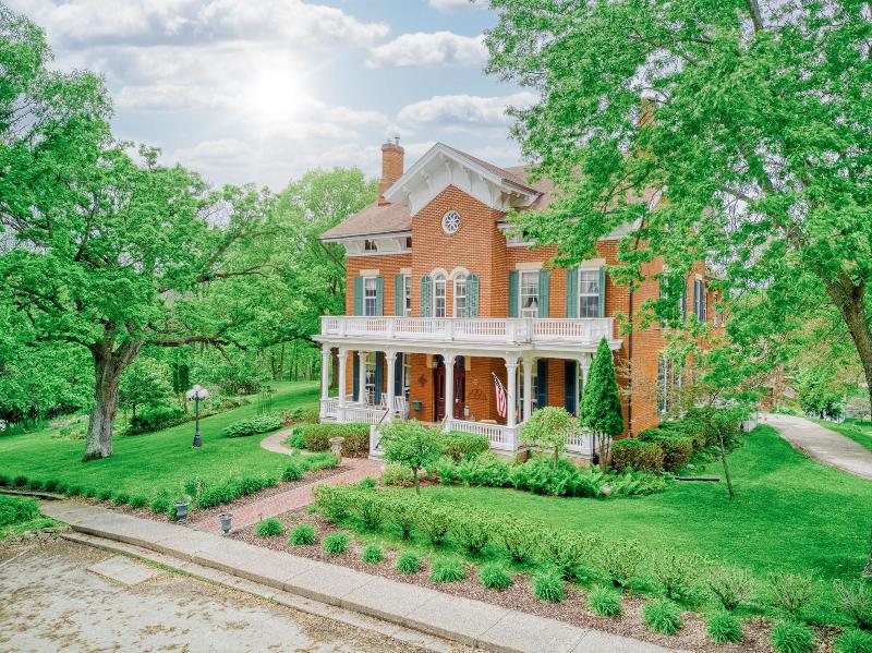 The Victorian Mansion image