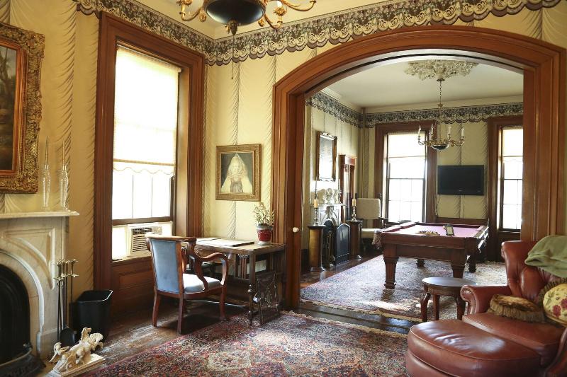 The Victorian Mansion image