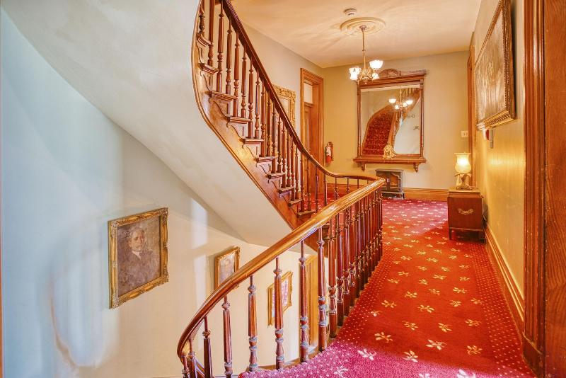 The Victorian Mansion image