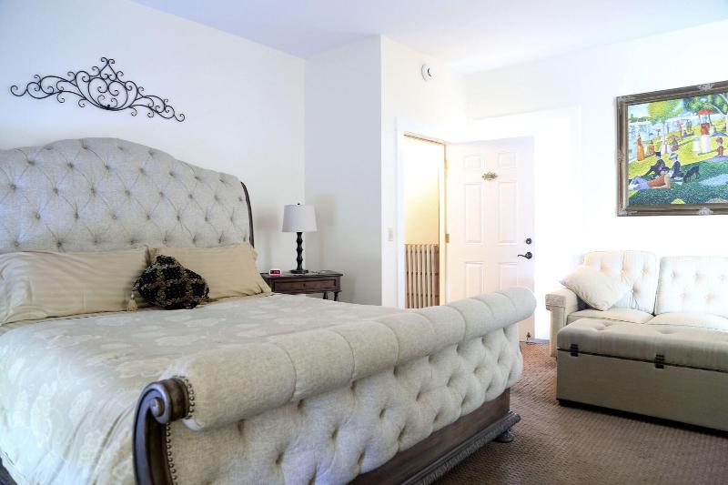 The Victorian Mansion image