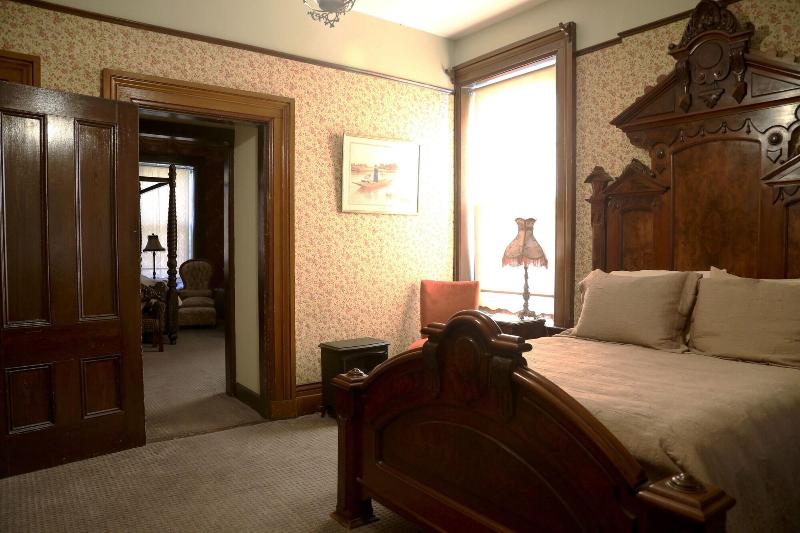 The Victorian Mansion image