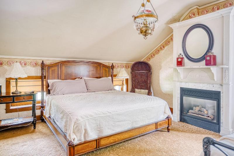The Victorian Mansion image