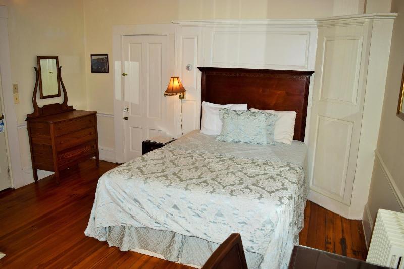 Bellevue House image
