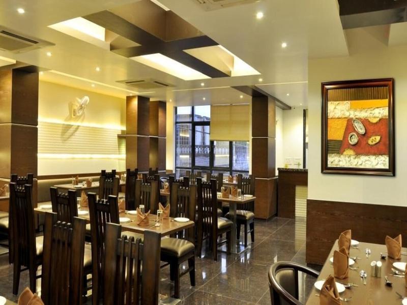 Hotel Shree Narayana image